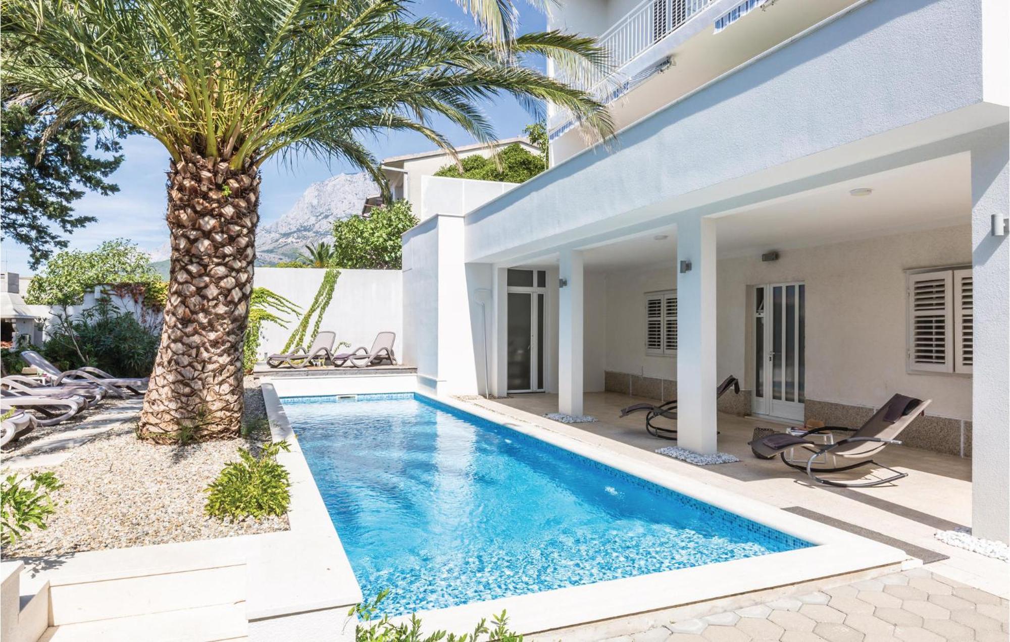1 Bedroom Gorgeous Apartment In Makarska Ngoại thất bức ảnh